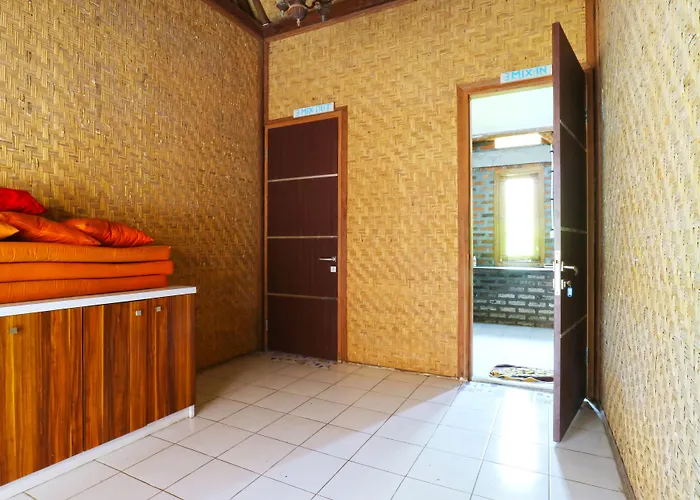 Indopurejoy House - Komala Indah 2*