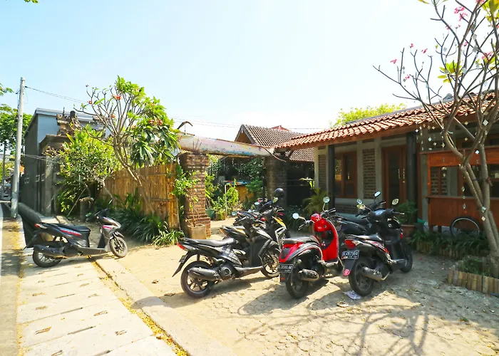 Indopurejoy House - Komala Indah 2*