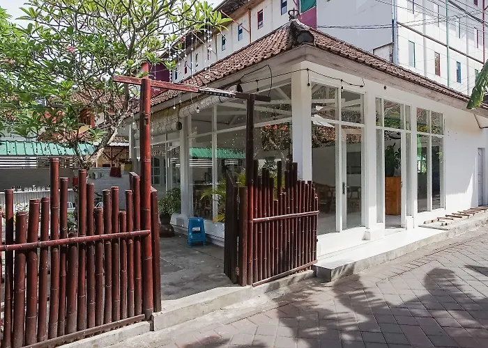 Indopurejoy House - Komala Indah 2*